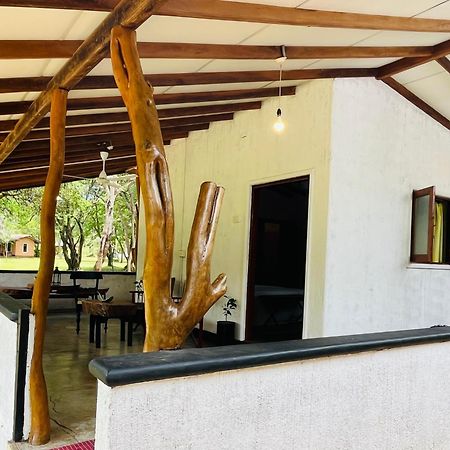 Funky Leopard Safari Lodge Bordering Yala National Park Kataragama Bagian luar foto