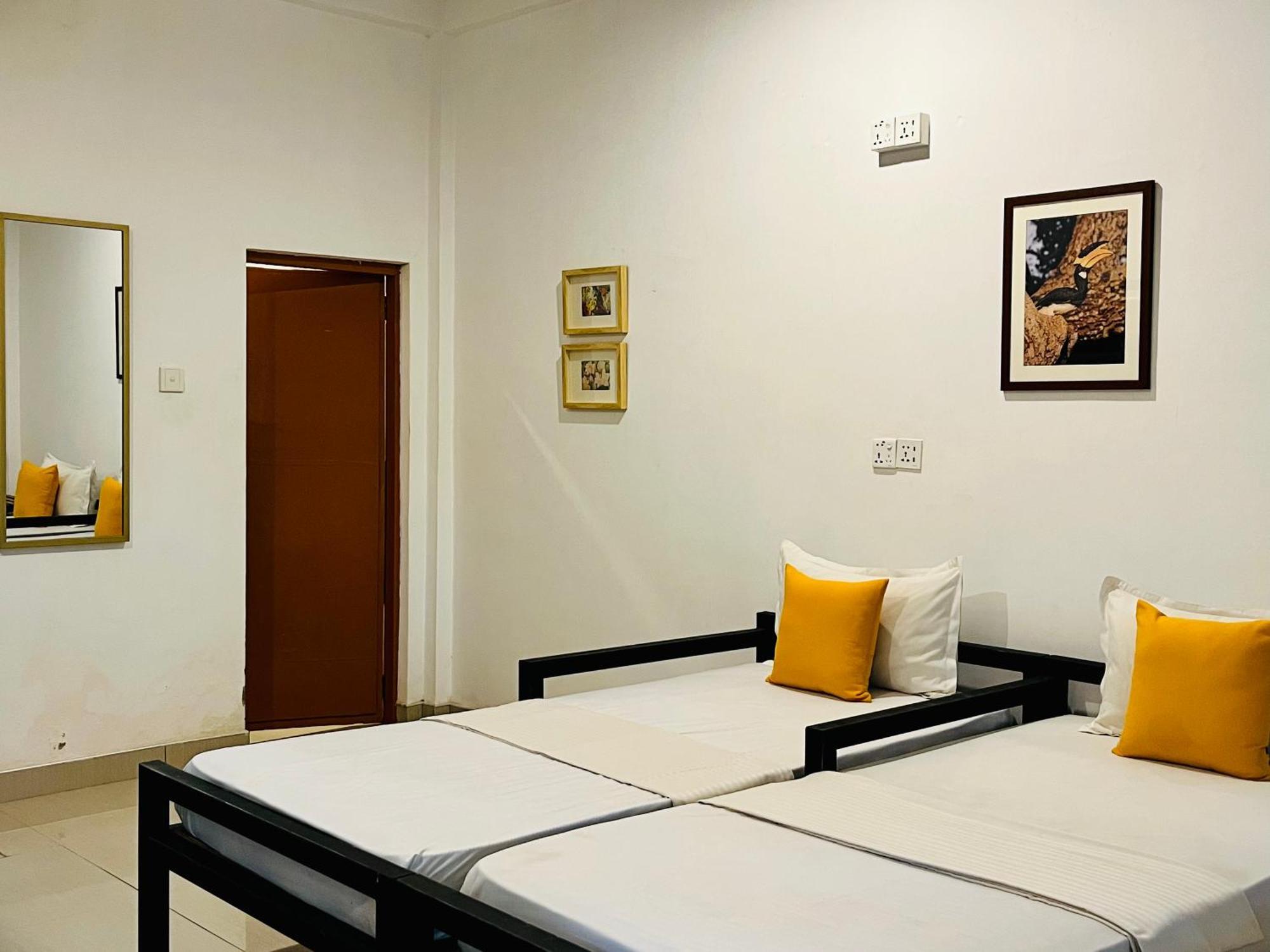 Funky Leopard Safari Lodge Bordering Yala National Park Kataragama Bagian luar foto