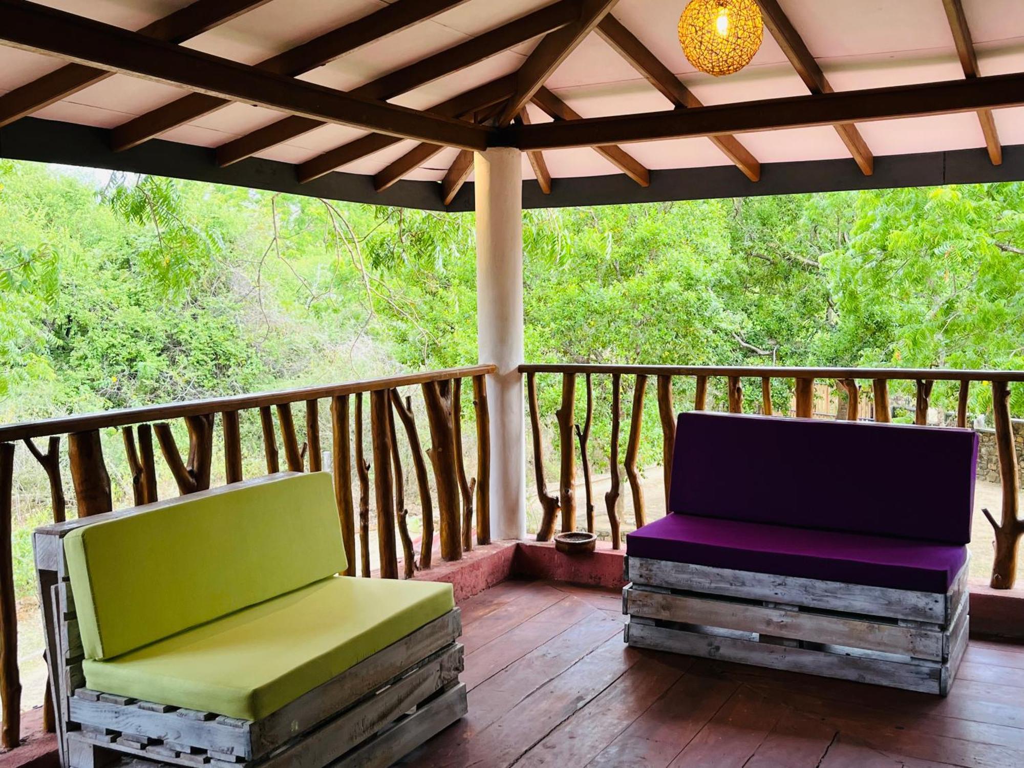 Funky Leopard Safari Lodge Bordering Yala National Park Kataragama Bagian luar foto