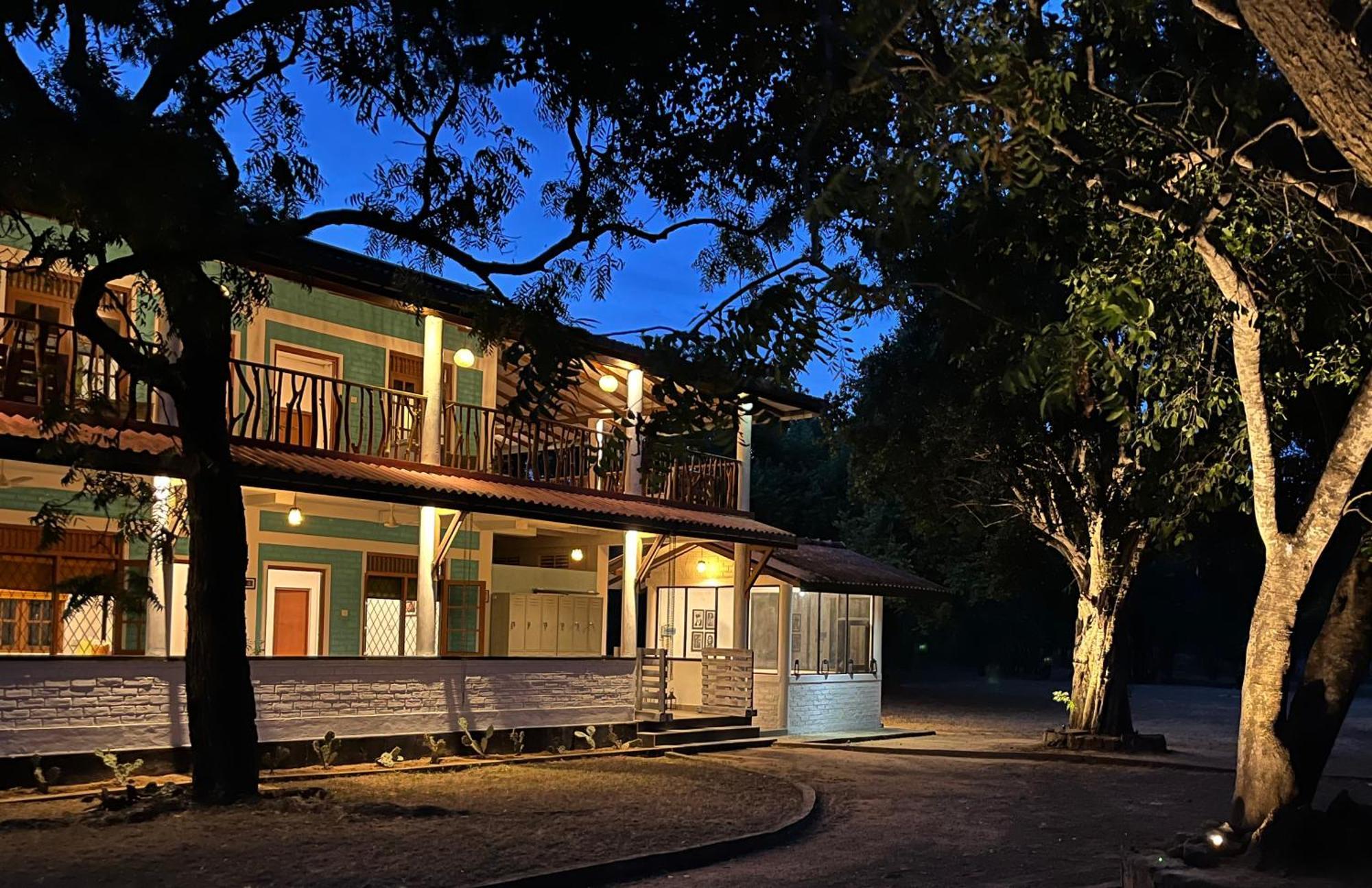 Funky Leopard Safari Lodge Bordering Yala National Park Kataragama Bagian luar foto
