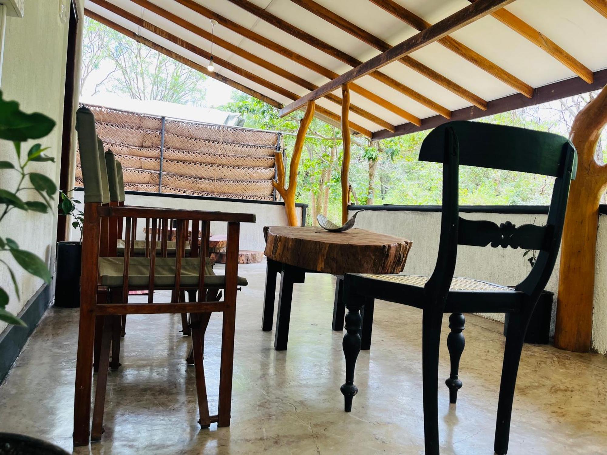 Funky Leopard Safari Lodge Bordering Yala National Park Kataragama Bagian luar foto